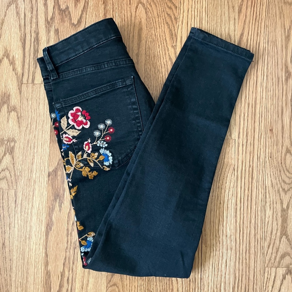 Topshop Embroidered Jamie Jeans